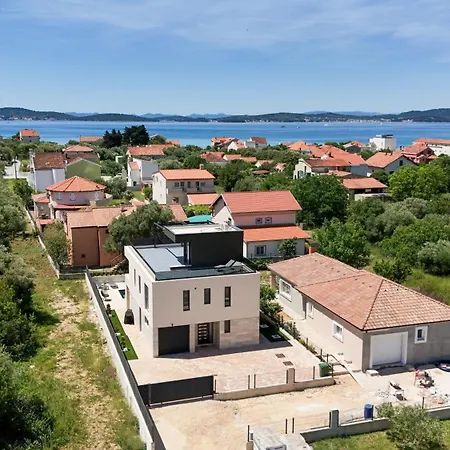 Eva Royal Villa *
