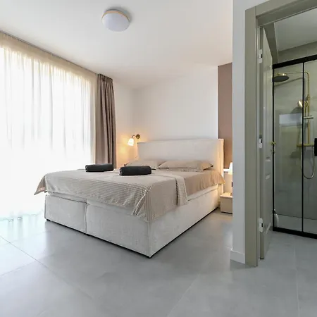 Eva Royal Villa